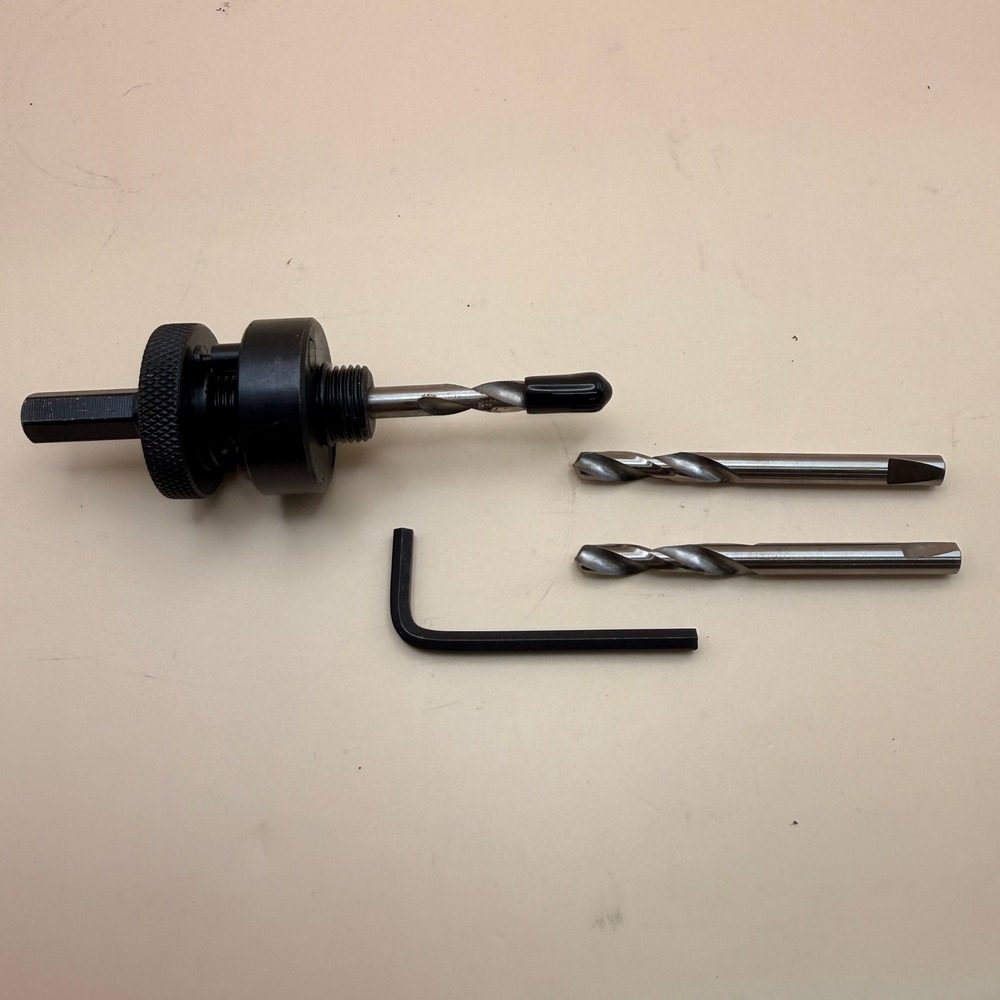 Hole Saw Arbor Mandrel 7/16" Hex Fits 1/2" Drill Chuck + 3 Pilot Bits & Key